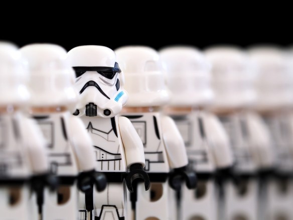 stormtrooper-2899982_1280